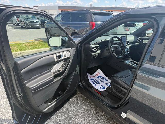 Certified 2022 Ford Explorer ST w/ Equipment Group 401A AWD/4WD image 9
