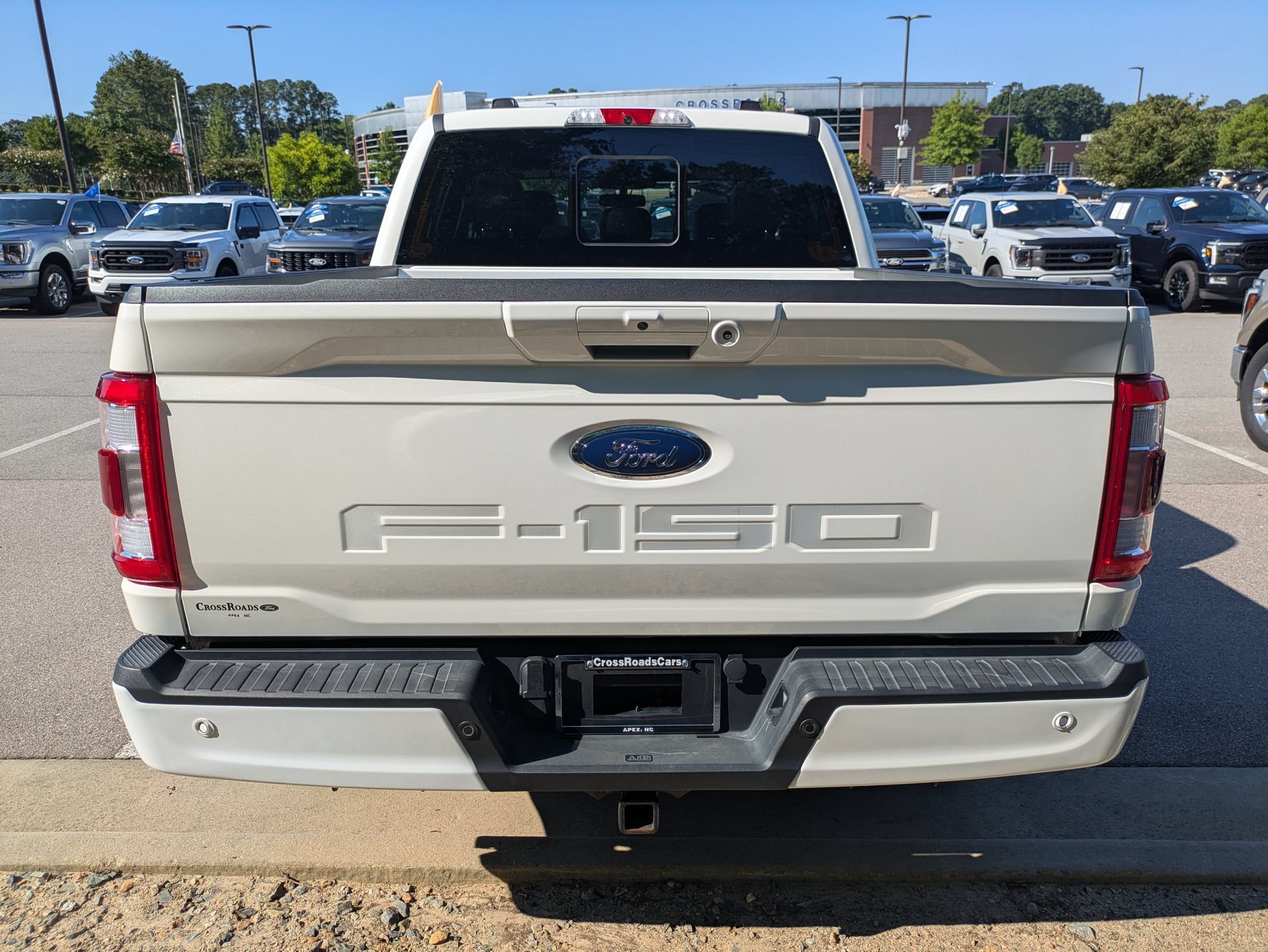 Certified 2022 Ford F150 Lariat w/ Equipment Group 502A High AWD/4WD image 4