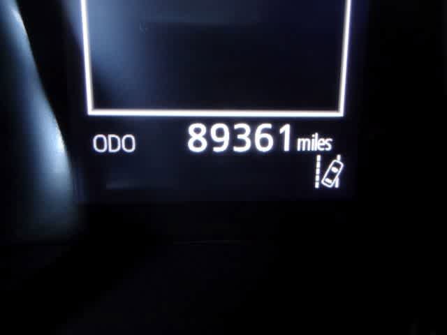Used 2019 Toyota Camry LE FWD image 18