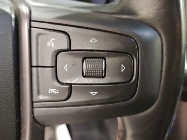 Used 2022 GMC Yukon AT4 w/ Technology Package AWD/4WD image 36