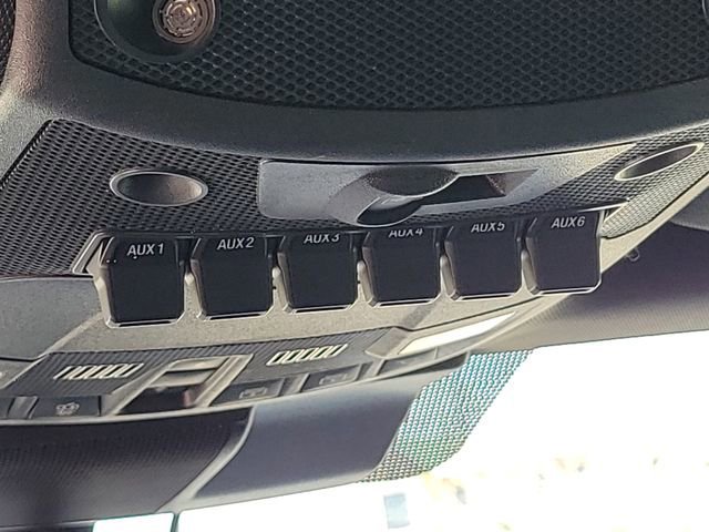 Certified 2022 Ford F350 Platinum w/ FX4 Off-Road Package image 11