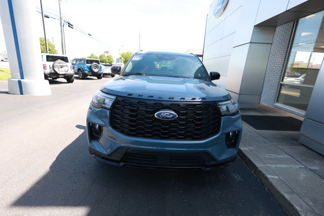 Certified 2025 Ford Explorer ST-Line w/ Premium Package AWD/4WD image 7