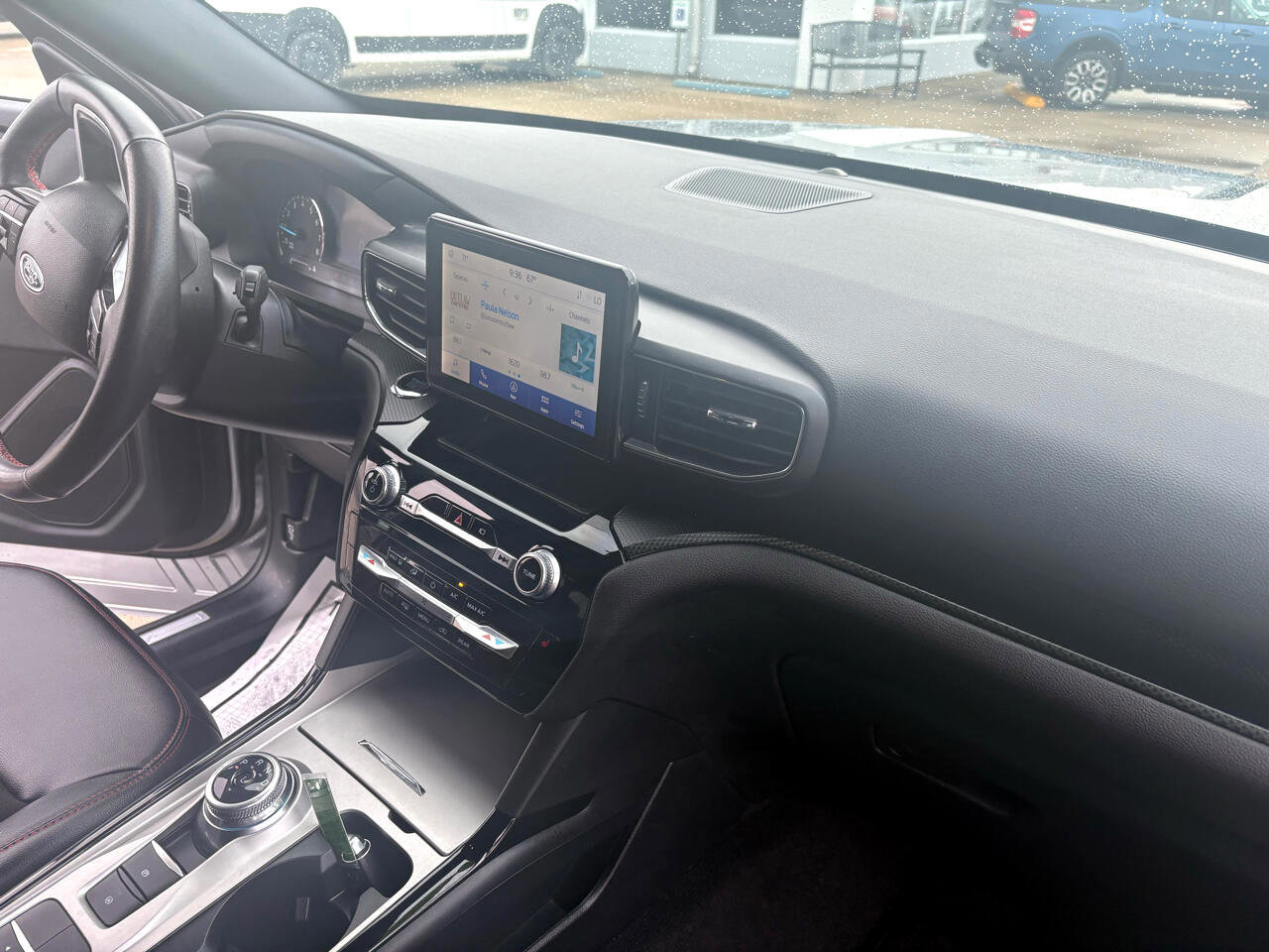 Certified 2023 Ford Explorer ST-Line w/ Class IV Trailer Tow Package image 45