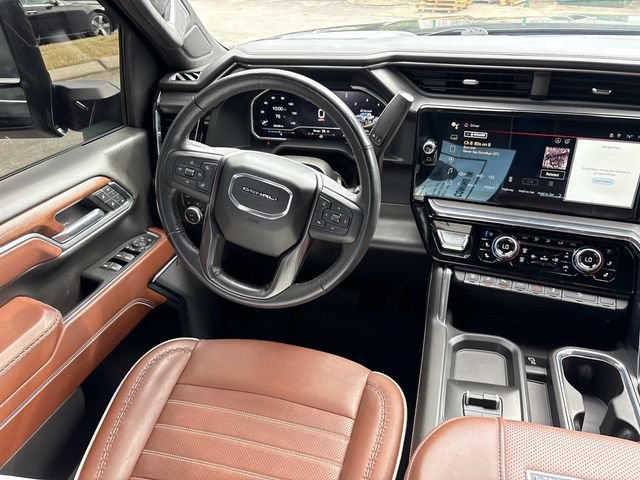 Used 2024 GMC Sierra 2500 Denali Ultimate AWD/4WD image 13
