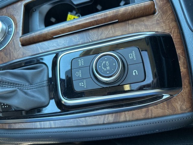Used 2024 Nissan Armada SL AWD/4WD image 17