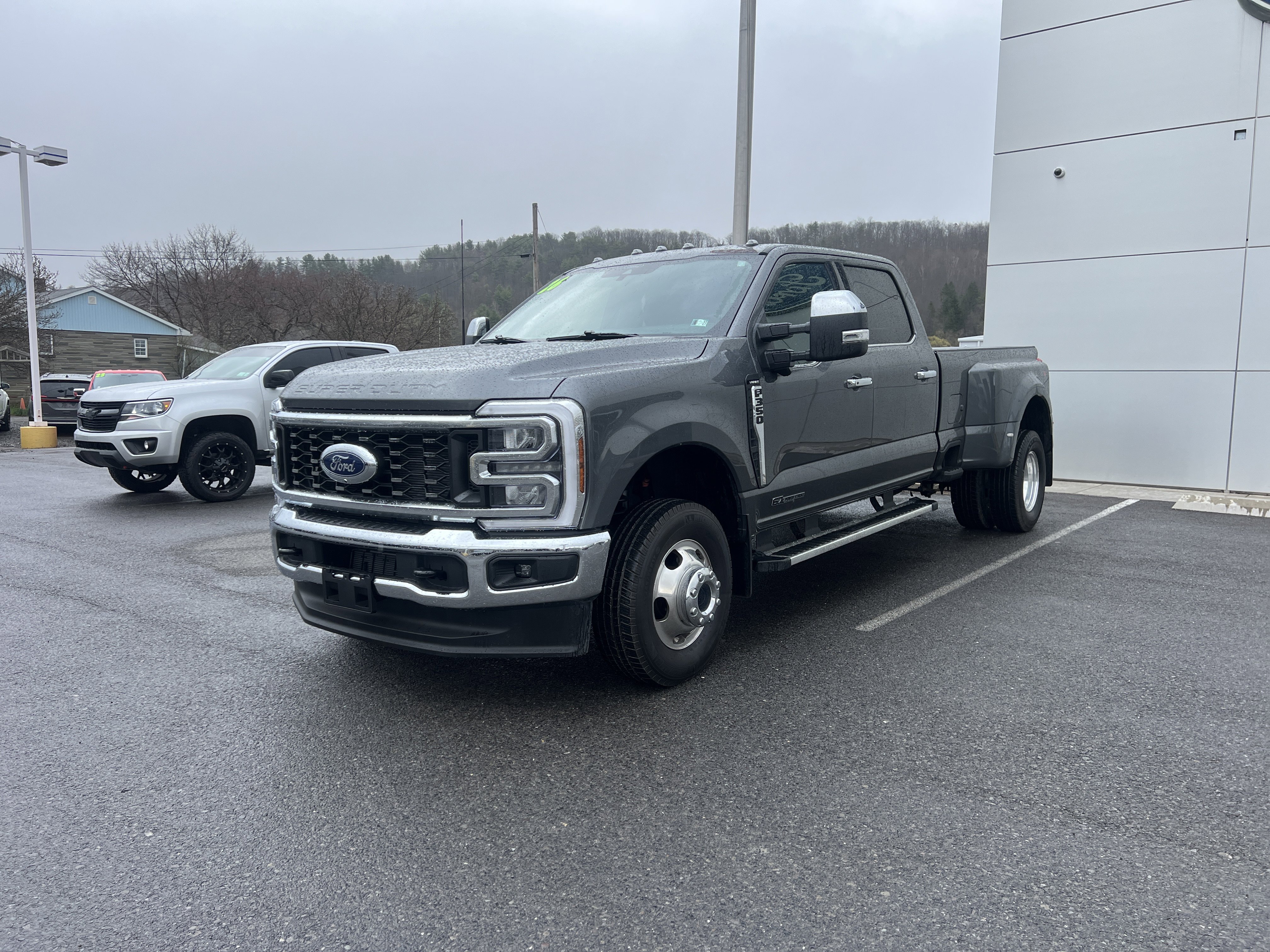 Certified 2025 Ford F350 Lariat AWD/4WD image 8