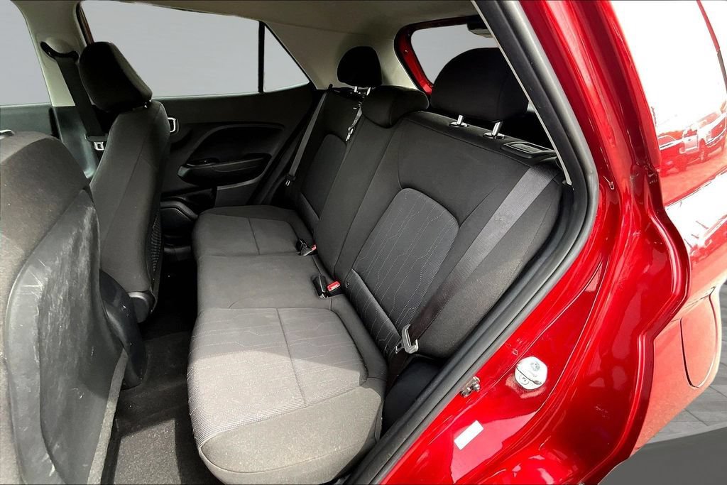 Used 2023 Hyundai Venue SE w/ Cargo Package FWD image 25
