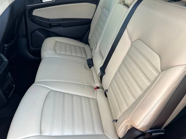 Certified 2022 Ford Edge SEL w/ Convenience Package AWD/4WD image 32