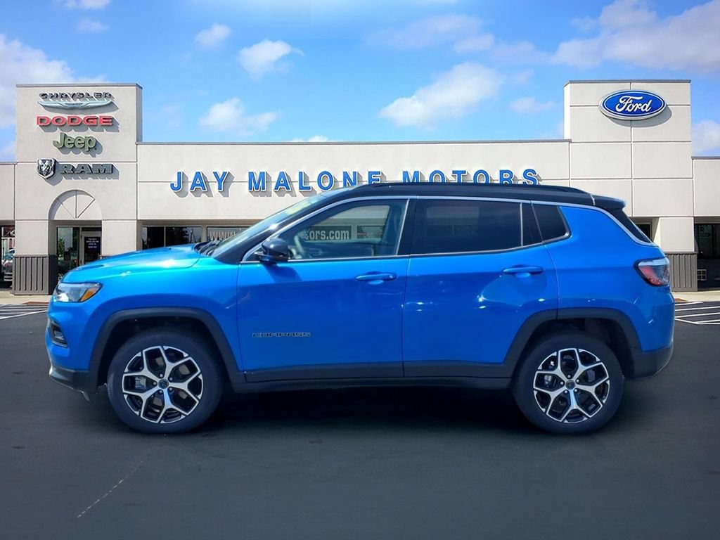 Used 2026 Jeep Compass Limited AWD/4WD image 7