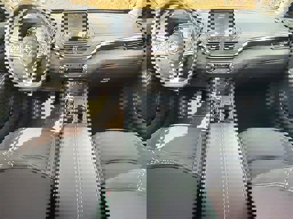 Used 2025 Nissan Altima 2.5 SV image 18