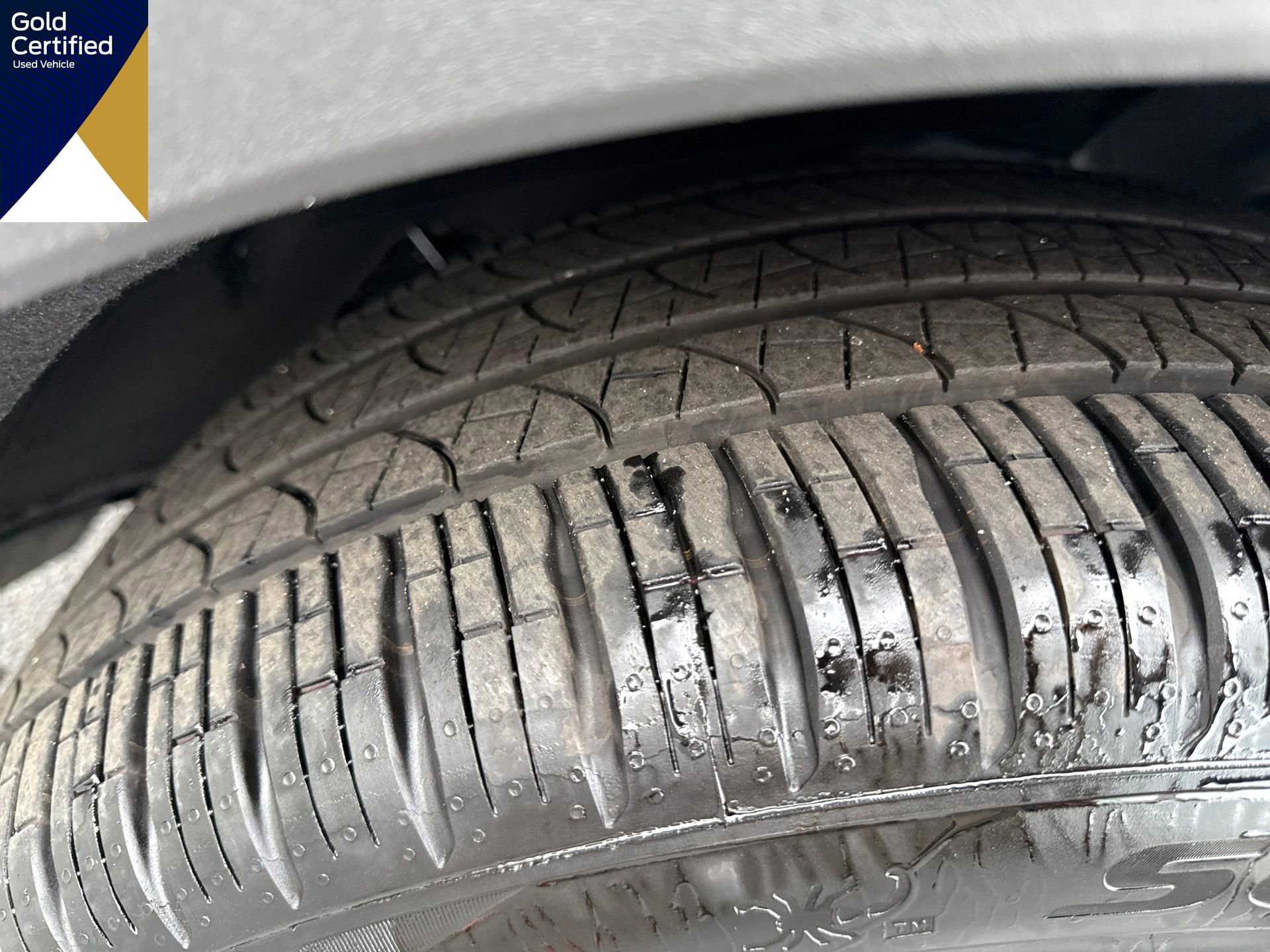 Certified 2025 Ford Explorer ST image 29