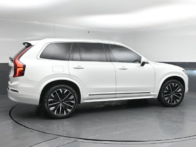 Used 2025 Volvo XC90 B6 Plus w/ Protection Package Premier AWD/4WD image 4