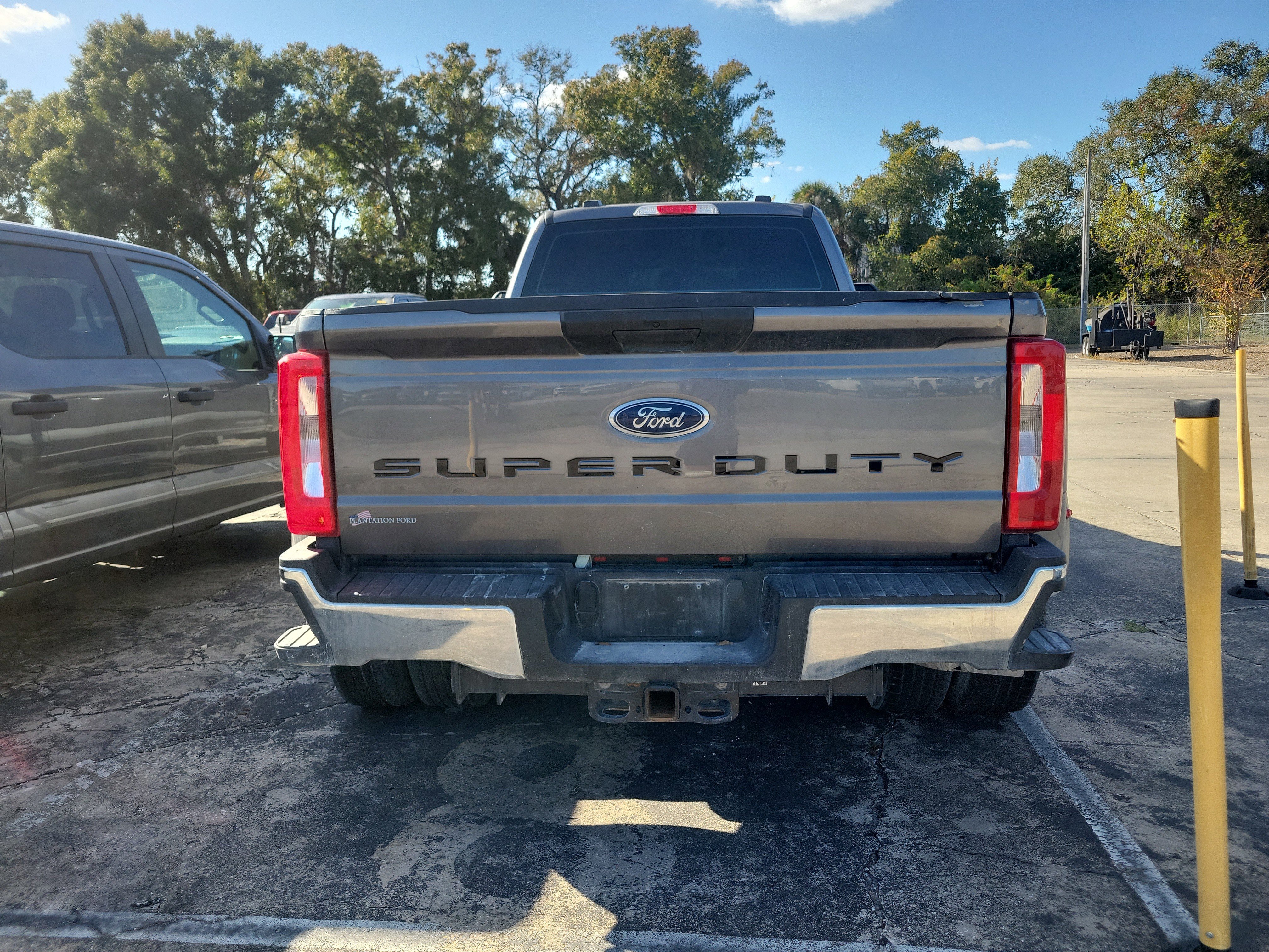 Certified 2023 Ford F350 XL image 3