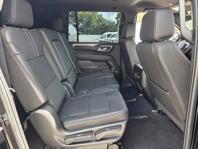 Used 2023 Chevrolet Suburban RST w/ Sport Performance Package AWD/4WD image 18