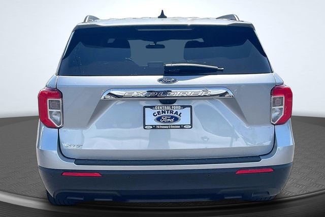 Certified 2024 Ford Explorer XLT RWD image 4