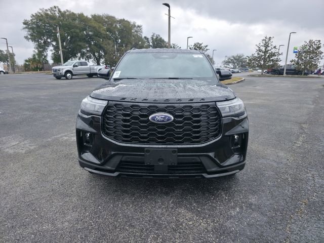 Certified 2025 Ford Explorer ST-Line w/ Premium Package image 3