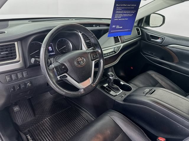 Used 2018 Toyota Highlander Limited Platinum AWD/4WD image 16