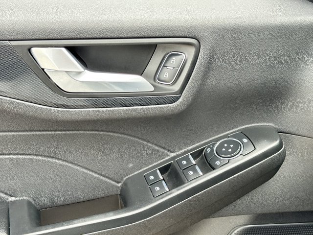 Certified 2025 Ford Escape ST-Line AWD/4WD image 13