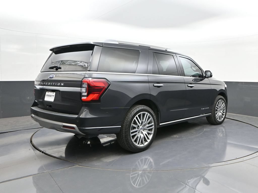 Certified 2022 Ford Expedition Platinum RWD image 11