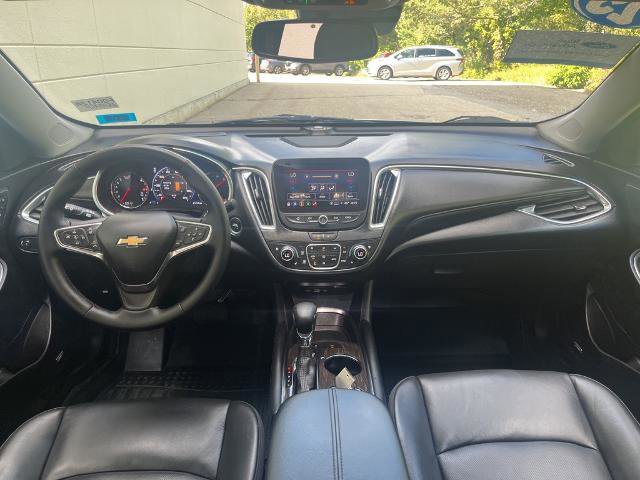 Used 2025 Chevrolet Malibu LT w/ Redline Edition image 14