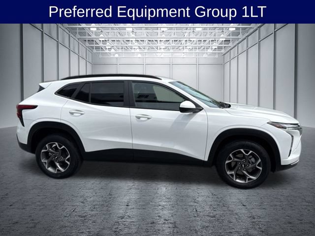 Used 2024 Chevrolet Trax LT FWD image 6