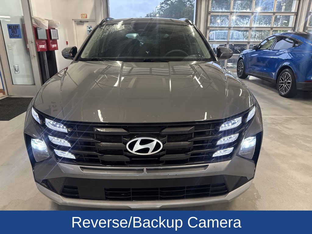 Used 2025 Hyundai Tucson SEL FWD image 3