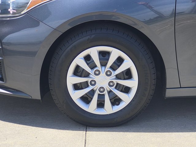 Used 2019 Kia Forte Sedan FWD image 11