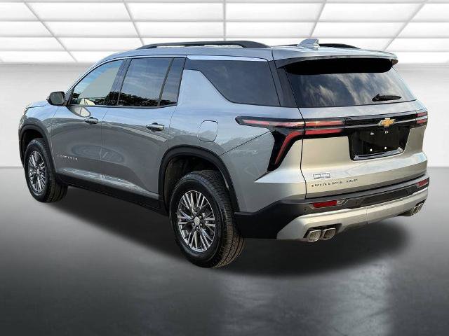 Used 2026 Chevrolet Traverse LT AWD/4WD image 9