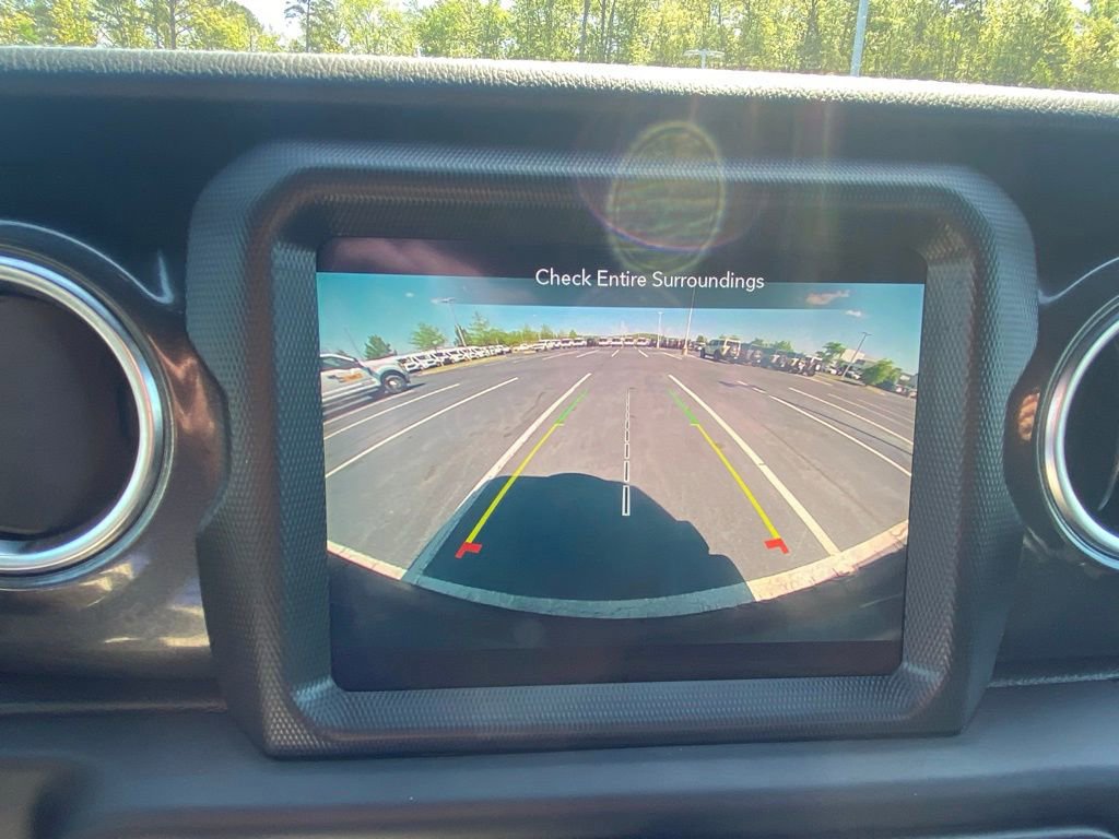 Used 2023 Jeep Wrangler Sahara AWD/4WD image 16