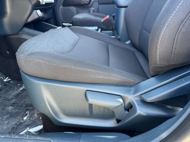 Certified 2025 Ford Maverick XL w/ Equipment Group 102A image 16