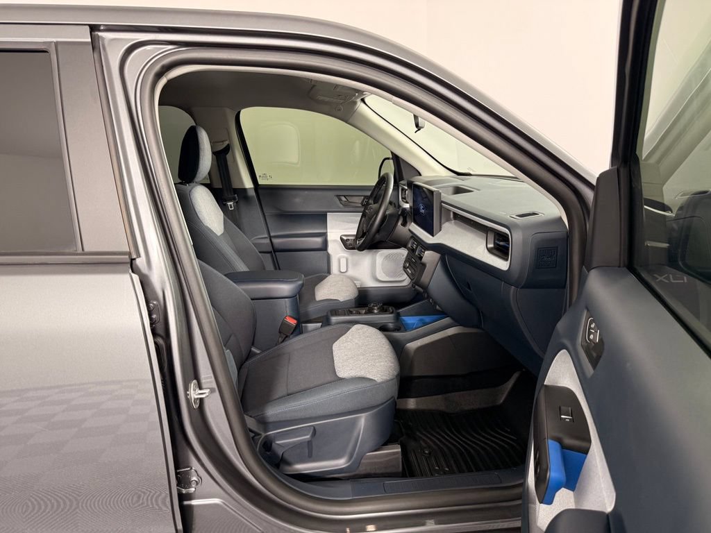 Certified 2025 Ford Maverick XLT w/ XLT Luxury Package FWD image 19