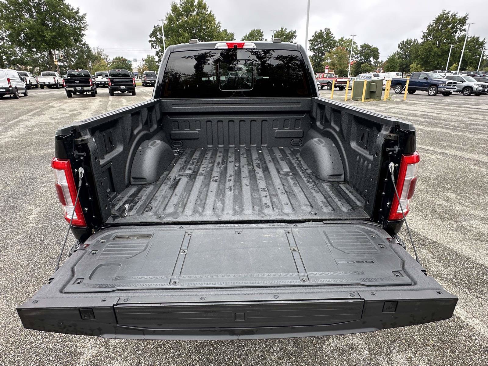 Certified 2022 Ford F150 Lariat AWD/4WD image 32