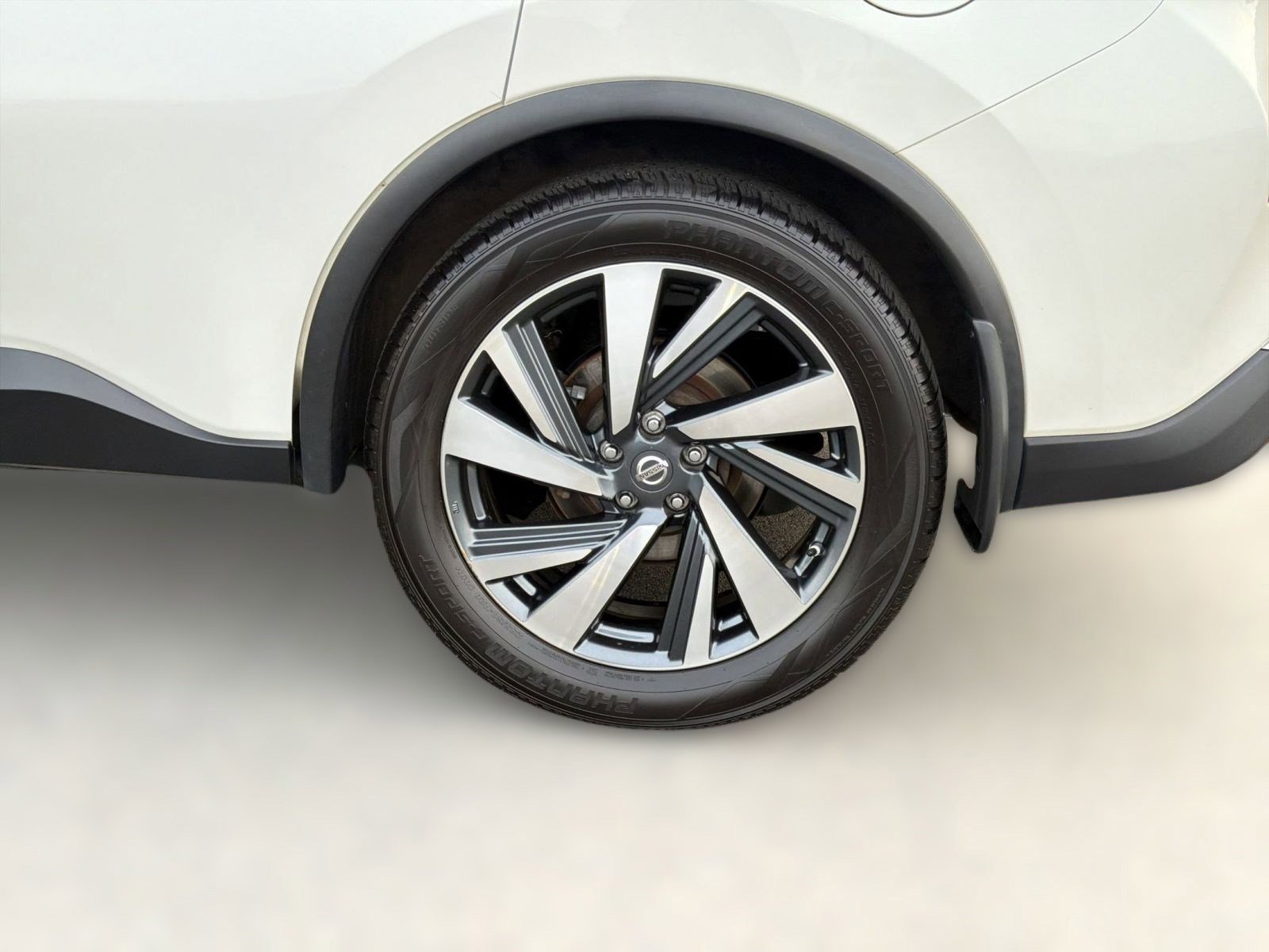 Used 2018 Nissan Murano Platinum w/ Cargo Package image 12