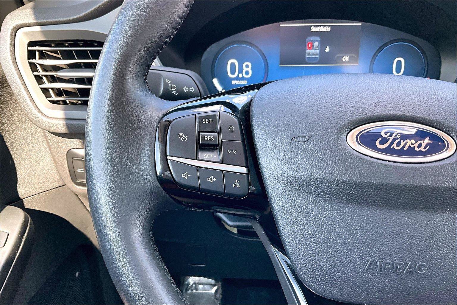 Certified 2024 Ford Escape Platinum AWD/4WD image 21