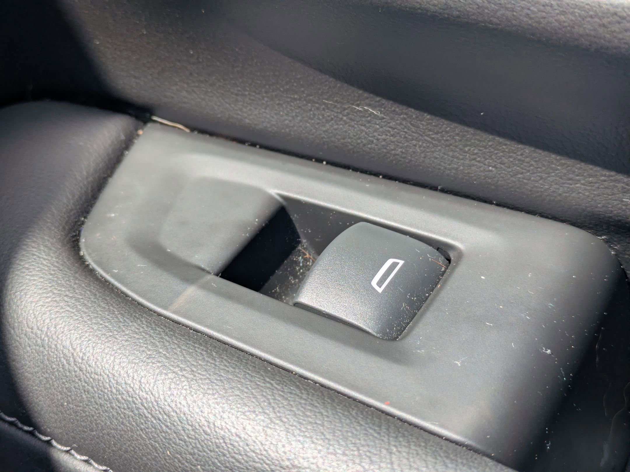 Used 2022 Chevrolet Tahoe Z71 w/ Z71 Off-Road Package image 39