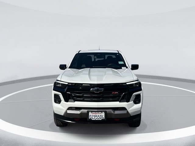 Used 2024 Chevrolet Colorado Z71 w/ Advanced Trailering Package AWD/4WD image 2