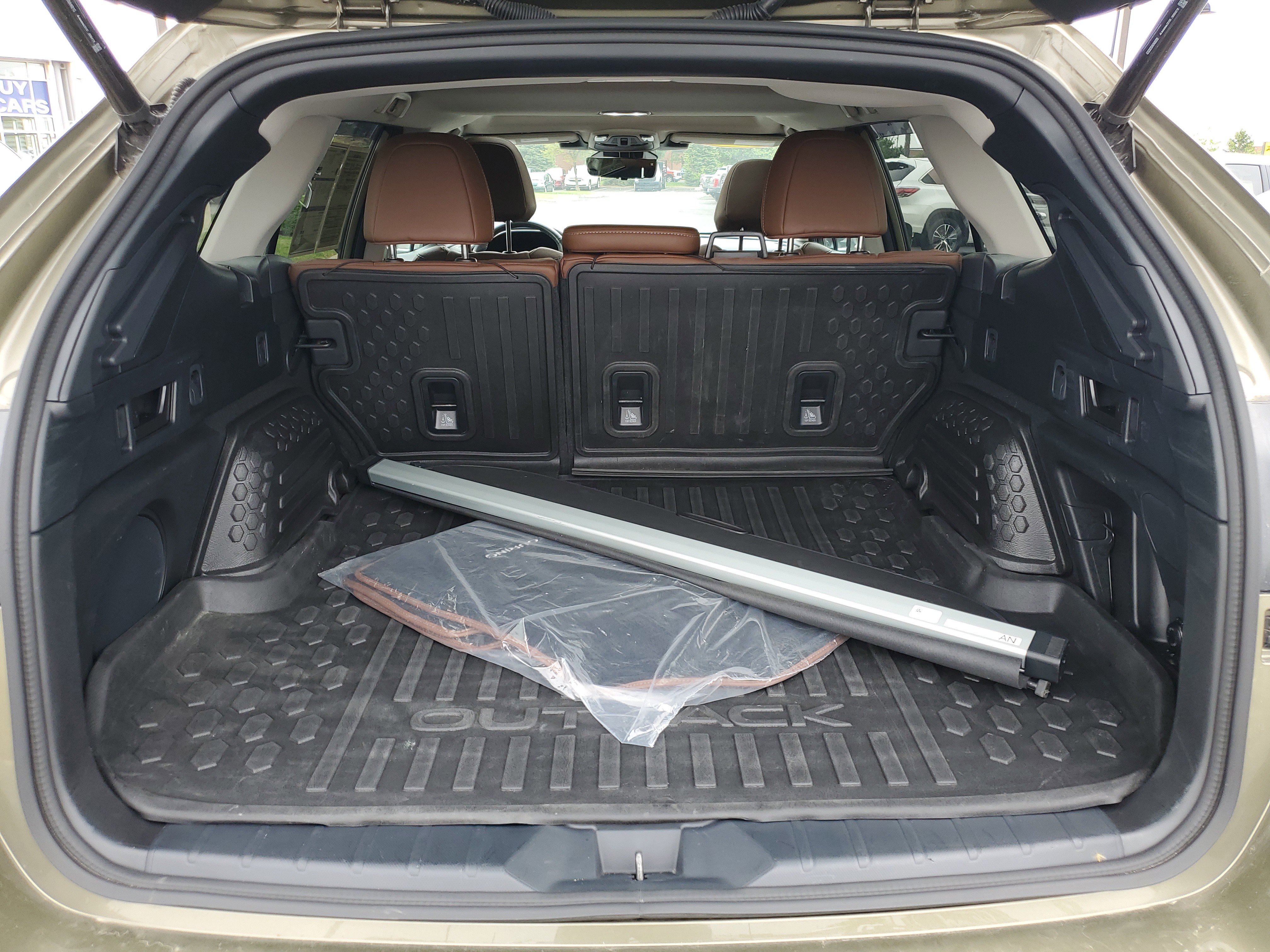 Used 2024 Subaru Outback Touring AWD/4WD image 11