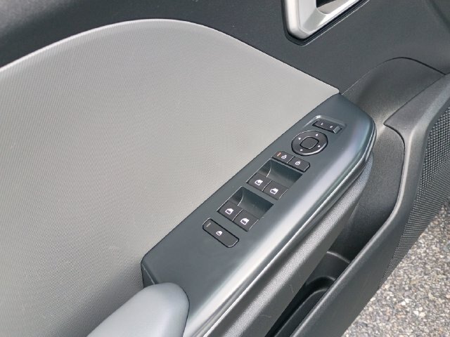 Used 2025 Kia K4 FWD image 11