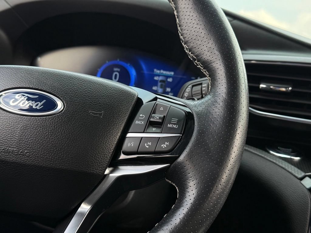 Certified 2023 Ford Explorer ST w/ Technology Package AWD/4WD image 10