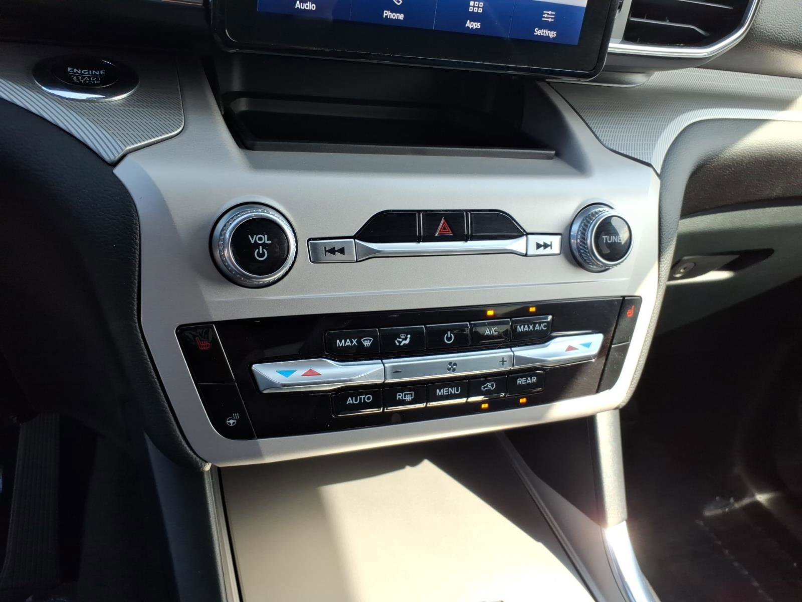 Certified 2023 Ford Explorer XLT w/ Equipment Group 202A image 20