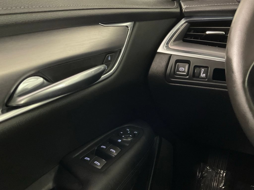 Used 2021 Cadillac XT5 Luxury FWD image 19