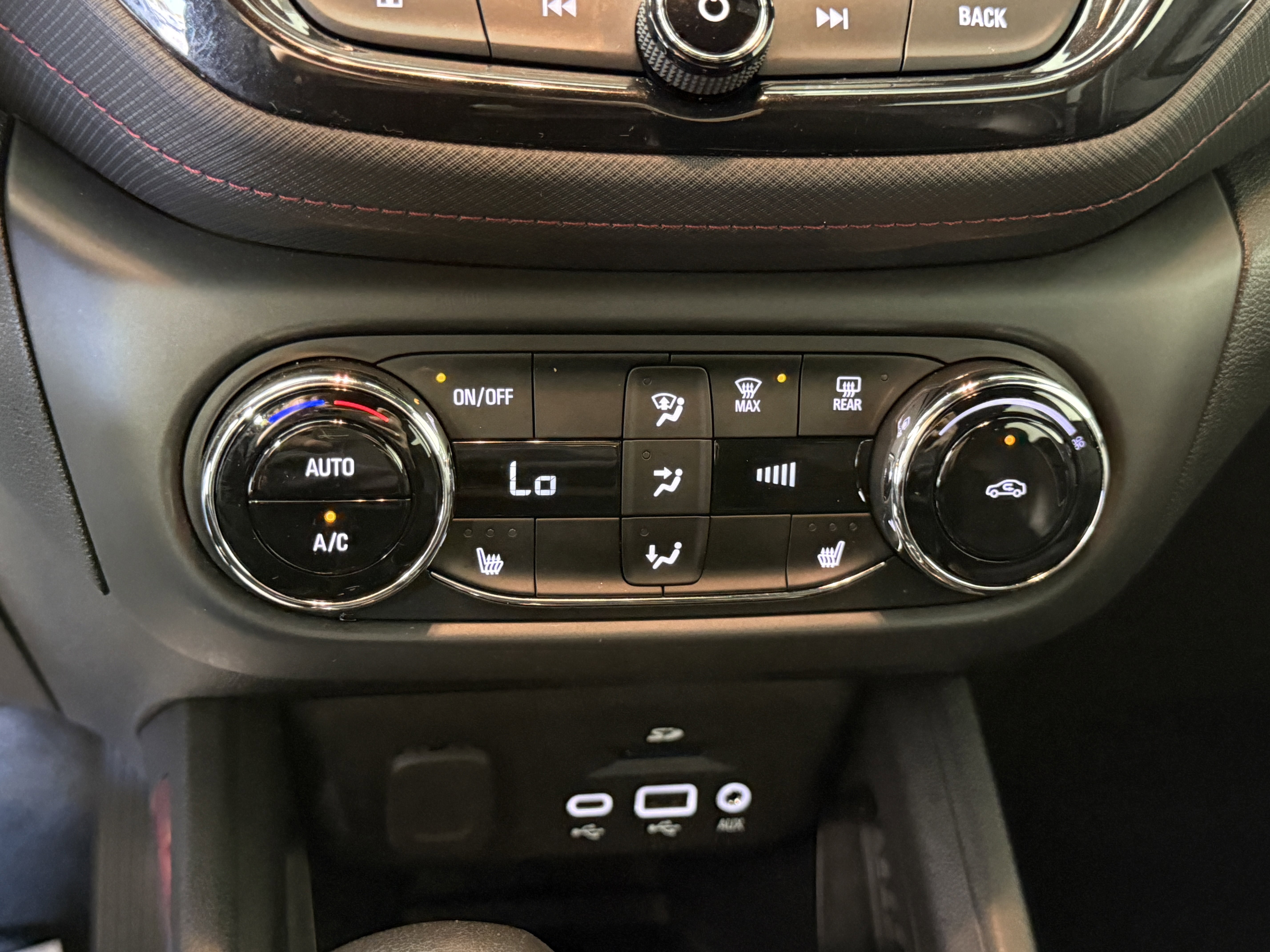 Used 2021 Chevrolet TrailBlazer RS w/ Sun and Liftgate Package image 22