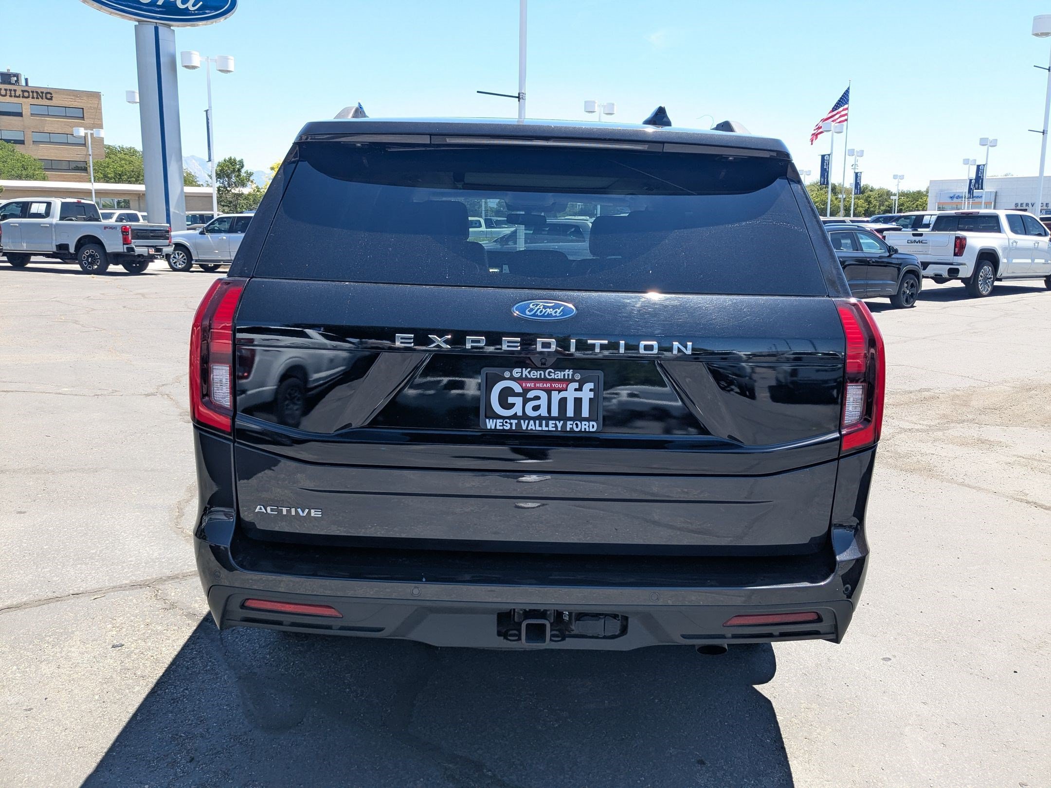 Certified 2025 Ford Expedition Active AWD/4WD image 9