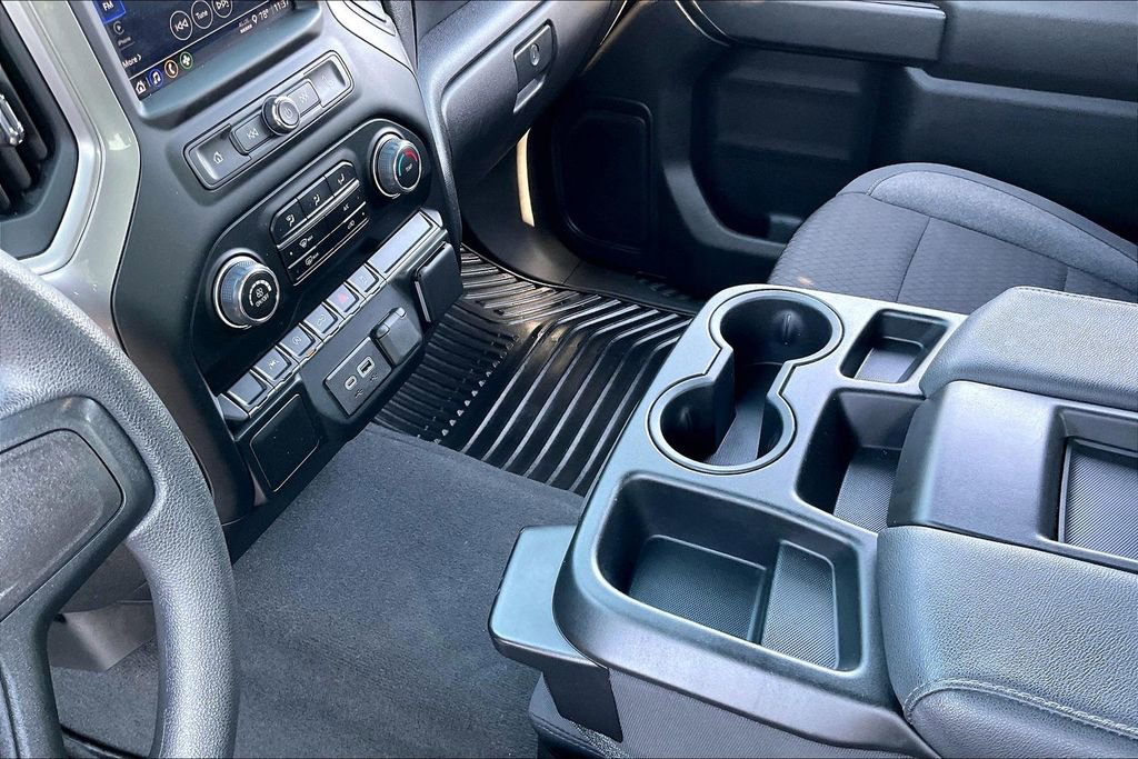Used 2024 Chevrolet Silverado 1500 Custom w/ Turbomax Blackout Package AWD/4WD image 14
