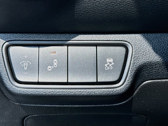 Used 2023 Kia Forte GT-Line w/ GT-Line Technology Package FWD image 12