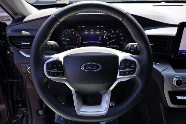 Certified 2023 Ford Explorer XLT image 16