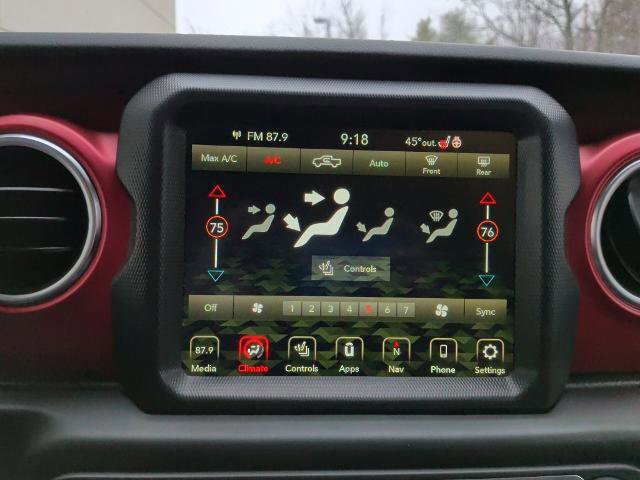 Used 2023 Jeep Gladiator Rubicon w/ Cold Weather Group image 22