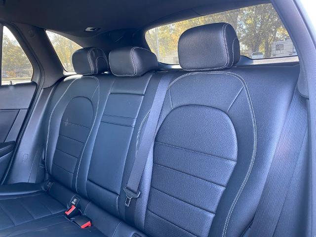Used 2021 Mercedes-Benz GLC 300 image 27