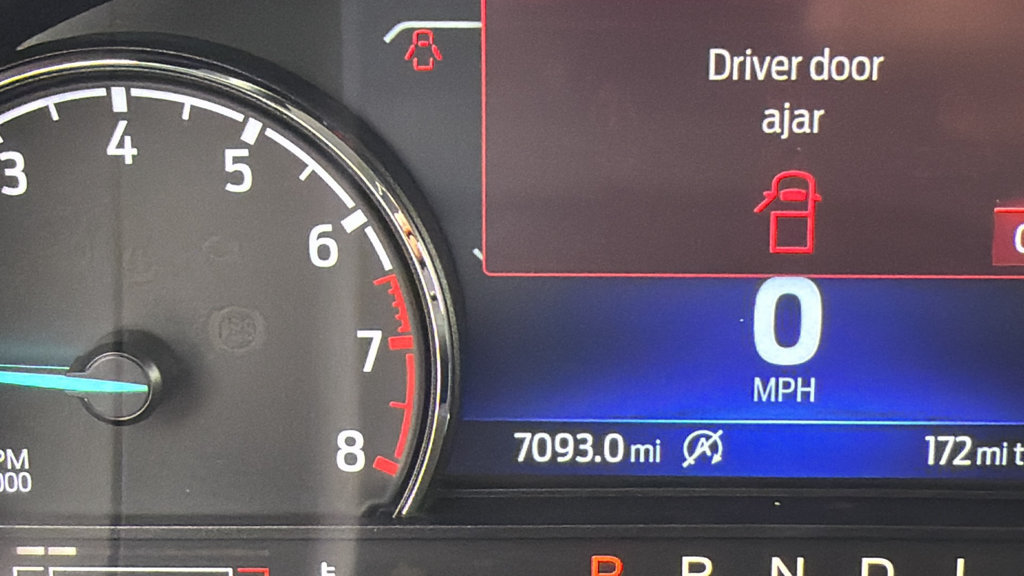 Certified 2024 Ford Maverick Tremor w/ Tremor Off-Road Package AWD/4WD image 18