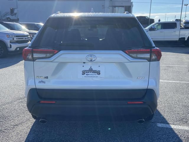 Used 2025 Toyota RAV4 XLE Premium FWD image 4